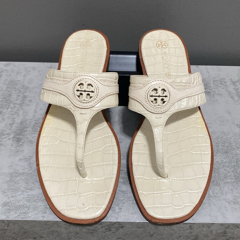 Tory Burch Carson Crocodile Ivory Leather Sandals Size 9.5